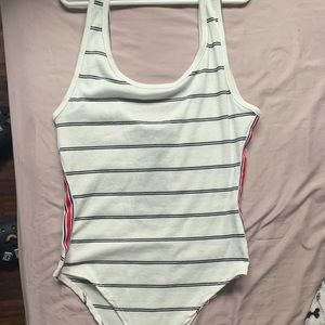 WHITE STRIPED BODYSUIT. FOREVER 21
